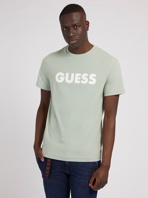Guess Camiseta Verde Claro Con Logo En La Parte Delantera