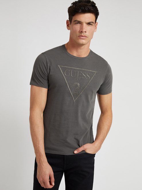 Camiseta Negra Con Triangulo Y Logo Multi Guess