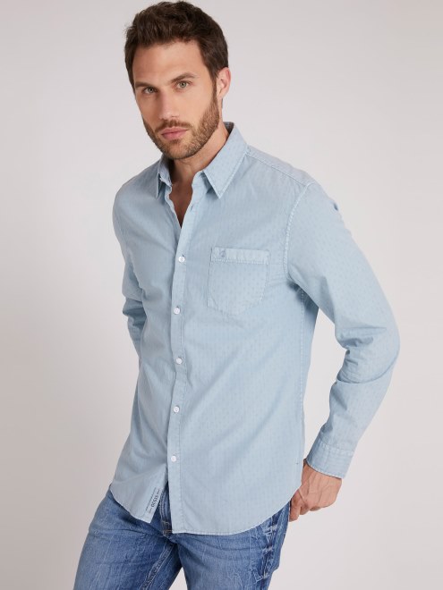 Camisa Azul Claro Con Estampado En Toda La Prenda