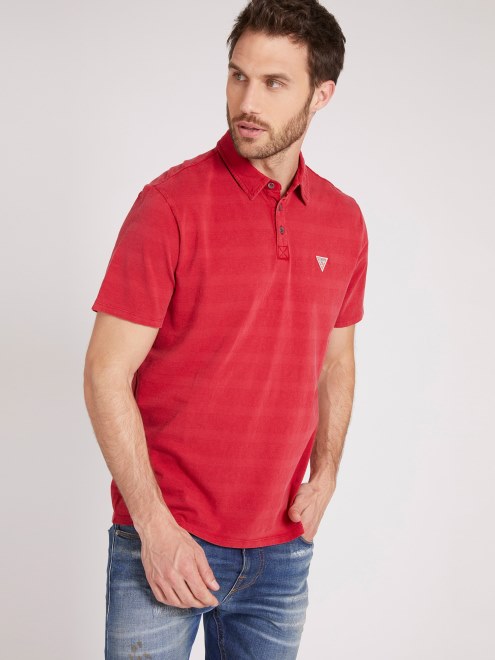 Guess Polo Triangular Con Logo Rojo Multi