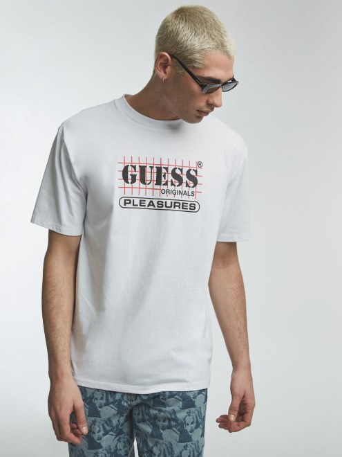 Camiseta Guess Blanca Con Logo Delantero Nueva
