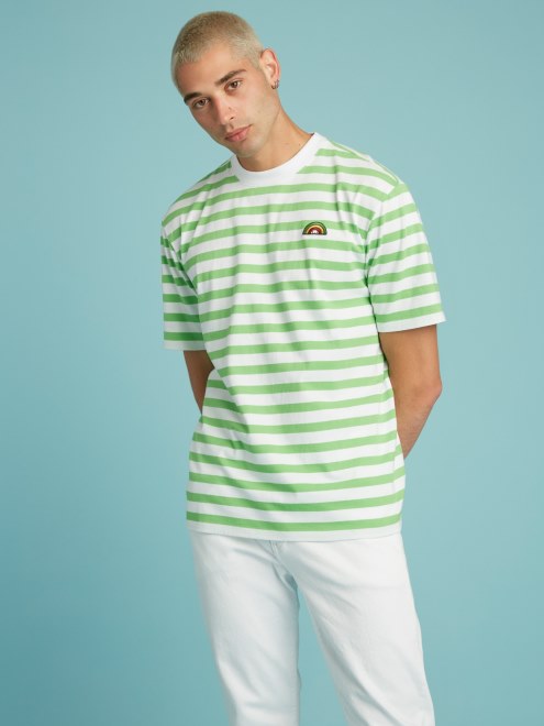 Guess Camiseta Verde Con Rayas Múltiples