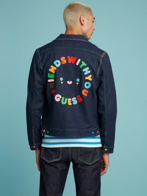 Guess Chamarra De Mezclilla Azul Con Estampado Colocado