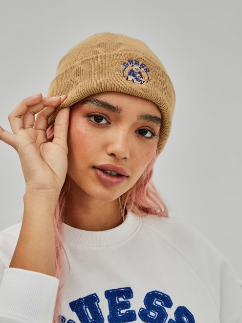 Gorra Guess Beis Con Logo En La Parte Delantera