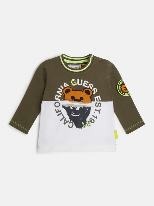 Camiseta Blanca Con Parche Delantero