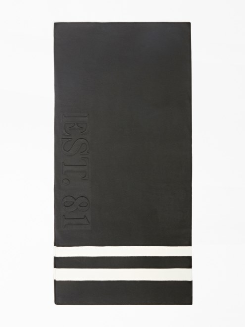 Bufanda Con Logo Guess Negra