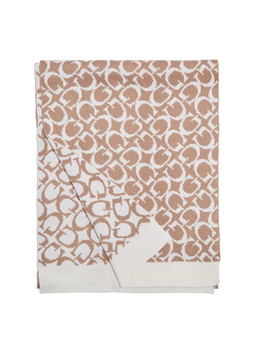 Bufanda Con Logo G En Toda La Prenda