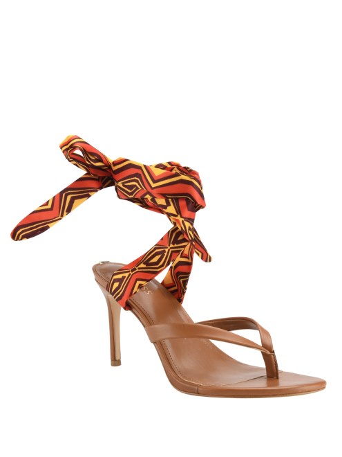 Sandalias De Tacón Con Pañuelo En Naranja Presta De Guess