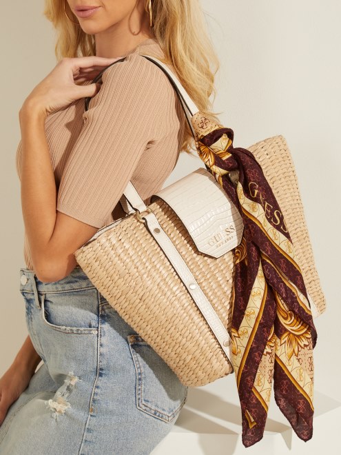 Bufanda De Seda Guess Plu Quattro G