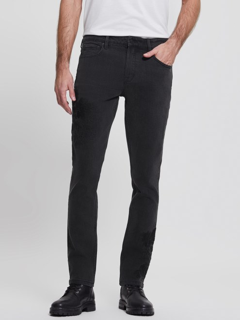 Vaqueros Tapered Con Bordado Floral En Negro Azabache